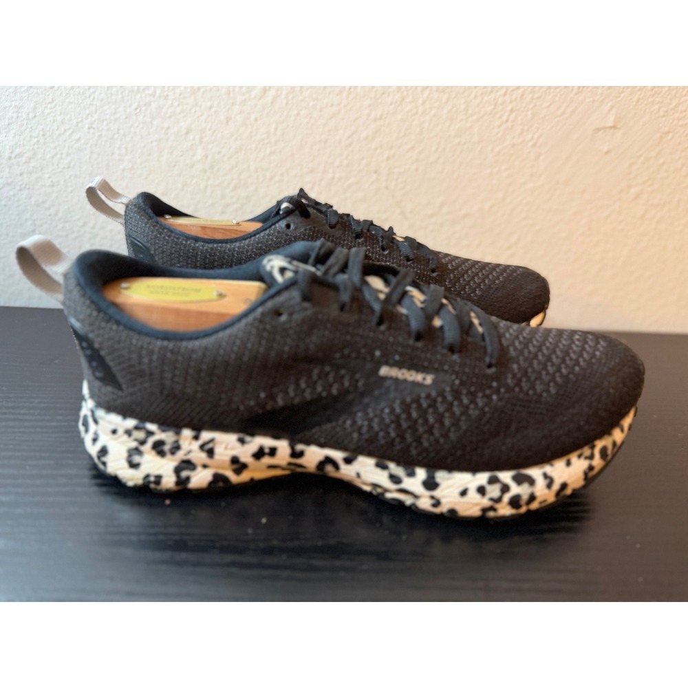 Brooks Revel 4 Womens Size 7 Running Shoes Black Leopard Print 1203371B095